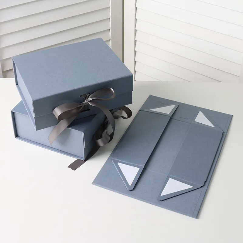 Kotak hadiah lipat kosmetik, kemasan kotak hadiah pernikahan kertas kardus magnetik mewah kustom dengan pita kupu-kupu
