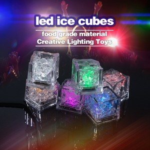 Cubo de hielo LED transparente reutilizable al por mayor 3 modos intermitentes para ocasiones Diwali Ramadán graduación y Día DE LOS Inocentes - Product Image 2