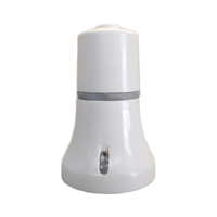 Supports de lampes à LED B22 et E27 Supports de lampes suspendues en plastique Conception durable en bois d'hévéa