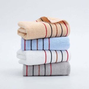 Serviette de Visage Cinq Lignes en Polyester/Coton Tissé, Séchage Rapide, Doux pour la Peau, pour Usage Domestique, Vente en Gros, 34*73cm, Pièce Unique - Product Image 2