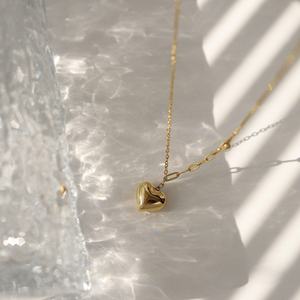 Collier pendentif cœur en acier inoxydable plaqué or 18 carats, collier ras du cou avec chaîne à maillons et breloque cœur d'amour pour femme - Product Image 3