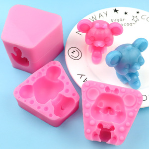Molde de silicona INTODIY de dibujos animados de ratón para decoración de pasteles de chocolate, molde de silicona de ratón macho y ratón hembra para jabón artesanal - Product Image 1