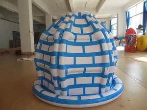 Ballon gonflable d'extérieur imperméable au design irrégulier, idéal pour la détente et les conversations décontractées en petits espaces, disponible à la location - Product Image 3