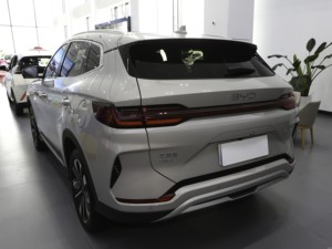 2025 <span class=keywords><strong>vendita</strong></span> calda cina SUV BYD Song Plus DM-i PHEV SUV 2042km Range 4 porte <span class=keywords><strong>5</strong></span> posti veicolo elettrico ibrido Plug-In - Product Image 4