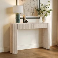 Table console en bois cannelé moderne avec bord arrondi et tiroir de rangement, idéale pour l'entrée, le couloir ou comme table de canapé pour le salon