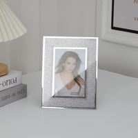 Cadre photo en cristal vertical et horizontal en gros d'usine pour l'affichage sur table, transparent, 4x6 5x7 pouces, cadre en verre A4 pour certificat