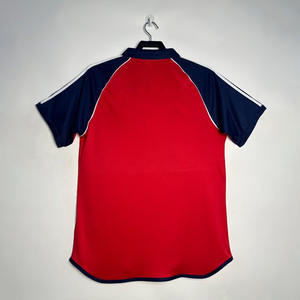 Maillot de football thaïlandais rétro 00-01 avec nom et numéro imprimés, vente en gros d'uniformes de football, tenue de football - Product Image 2