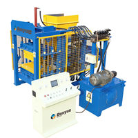 Machine automatique de fabrication de blocs QT4-15 pour la production de briques creuses et de pavés en Ouganda