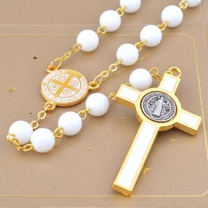 황금 Saint Benedict 묵주 중심 8mm 백색 유리 구슬 가톨릭 Rosaries 십자가 목걸이 - Product Image 3