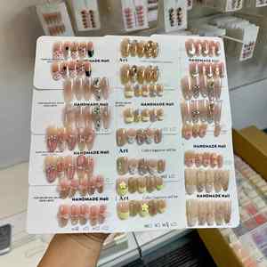 Faux ongles portables, faits main, style boutique, nouvelle collection printemps-<span class=keywords><strong>été</strong></span>, style Ins, vente chaude en direct, effet œil de chat, courts et mi-longs - Product Image 3