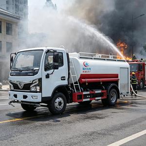 Camion de pompiers et d'arrosage combiné Clw 4x2 avec lance d'incendie pour la lutte contre les incendies en zone urbaine et la suppression de la poussière sur les routes - Product Image 3