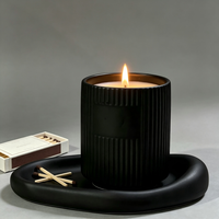 Bocaux à bougies en céramique faits à la main, diffuseur de parfum en céramique rayé de couleur avec logo personnalisé de luxe, ensemble cadeau avec plateau pour mariage