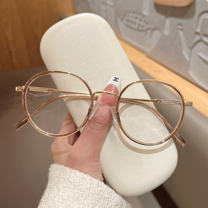 Lunettes anti-lumière bleue Qianai pour femmes, monture ronde, métal TR hybride, taille moyenne, verres AC, montures de lunettes pour un style tendance - Product Image 4