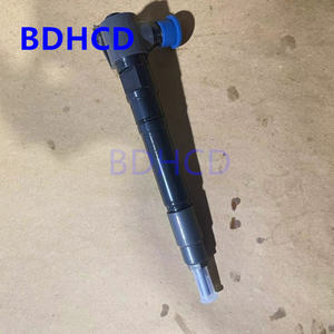 Inyector Common Rail <span class=keywords><strong>23670</strong></span>-<span class=keywords><strong>0E020</strong></span> <span class=keywords><strong>23670</strong></span>-09430 295700-0560 para Para Toyota Hilux 2GD-FTV 2.4L <span class=keywords><strong>Denso</strong></span> - Product Image 1