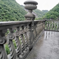 Nouveau Design de Moules Décoratifs en Plastique Durables pour Balustrades, Rampes et Balcons – Conception de Poteaux Barrières en Béton