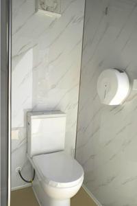 Suihe Mobil phòng tắm di động nhà vệ sinh ngoài trời di động WC phòng tắm sang trọng nhà vệ sinh - Product Image 6