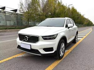 Coche Uesd a la venta 2021 <span class=keywords><strong>Volvo</strong></span> <span class=keywords><strong>XC40</strong></span> <span class=keywords><strong>T5</strong></span> <span class=keywords><strong>AWD</strong></span> Momentum Excelente estado Coche Hecho en China Venta caliente SUV - Product Image 2