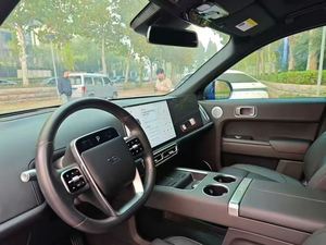 SUV électrique Li <span class=keywords><strong>Auto</strong></span> L9 6 places d'occasion haut <span class=keywords><strong>de</strong></span> gamme 2025, automatique, 360 °   Caméra panoramique, remise sur les commandes en gros, livraison rapide dans le monde entier - Product Image 3