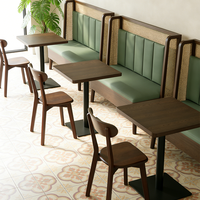 Meubles de restaurant de style rétro, table et chaises sur mesure en noyer noir, banquette double