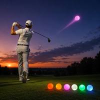 Balles de golf LED lumineuses activées par l'impact, 6 couleurs vibrantes, plus de 50 heures d'autonomie, anti-éblouissement, conception 3 couches pour la pratique nocturne et le plaisir