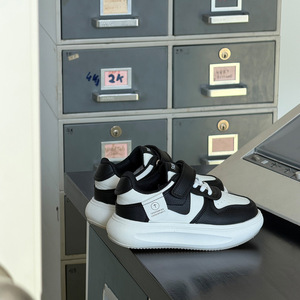 <span class=keywords><strong>Zapatillas</strong></span> de plataforma blancas y <span class=keywords><strong>negras</strong></span> para niños, novedad primavera 2026, con suela gruesa de EVA, ligeras, para <span class=keywords><strong>niñas</strong></span> y niños - Product Image 5