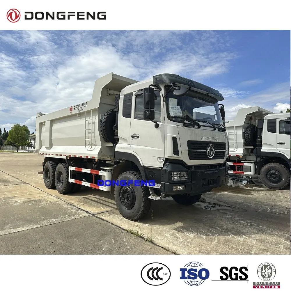 Autocarro con cassone ribaltabile Dongfeng 6x4 capacità di carico di 40 tonnellate installato Cummins 385 HP motore diesel LHD U tipo 20 autocarro con cassone ribaltabile cubico