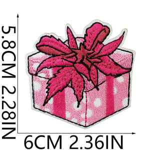 Parche termoadhesivo bordado en 3D con diseños de caja de regalo de Navidad rosa, calabaza, helado, calavera y lazo para decoración de ropa y bolsos - Product Image 6