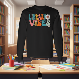 Camiseta retro de manga larga Library Vibes con tema escolar para el 100.º día de clases - Product Image 3