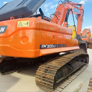 Excavadora de orugas de 30 toneladas de cubo mecánico grande, excavadora original japonesa Doosan DX300 usada con alta calidad a la venta en Shanghai - Product Image 1