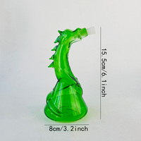 Bouteille de carafe en verre en forme de dragon à haute teneur en borosilicate soufflé à la main en gros d'usine