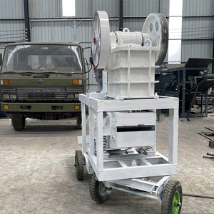 Concasseur à mâchoires mobile portable à moteur diesel de petite taille PE 150 x 250 250x400 200x300 Machine de concassage de pierres - Product Image 4