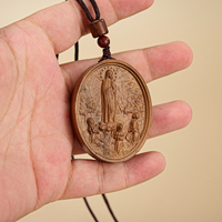 Pendentif en bois sculpté à la main Notre-Dame de Fatima, collier catholique, cadeau religieux, ornement à suspendre à la voiture