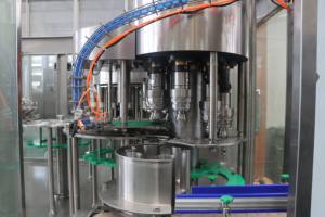 Ligne d'embouteillage d'eau automatique à grande vitesse pour animaux de compagnie 3L 5L 8L 10L Usine de production 500ml Capacité de remplissage avec pompe à moteur - Product Image 6