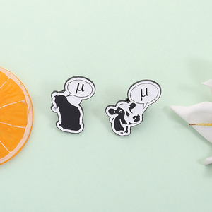 Hitam kucing sapi mengatakan Mu Enamel Pin lucu Pun hewan kartun bros kerah Lapel ransel lencana hadiah perhiasan grosir - Product Image 2