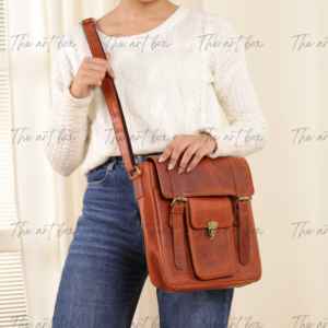 Sac à bandoulière de luxe fait à la main en cuir véritable 100% Pochette rétro Sac messager Sacs à bandoulière Accessoires en cuir personnalisés OEM - Product Image 2