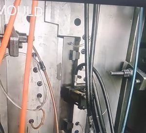 Reposabrazos de coche personalizado de alta calidad, molde de inyección de plástico, forma de azulejo de piedra para vehículo, comprar moldes de plástico para coche, molde para reposabrazos - Product Image 5