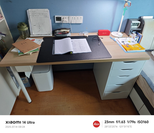 Escritorio y mesa de ordenador de estudio de escritura de muebles de oficina de madera para el hogar moderno con cajones - Product Image 5