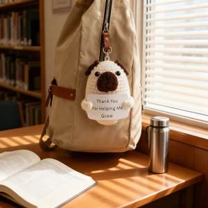 צעצוע כיס סרוג בעבודת יד - צפרדע/פאג חמודים ממולאים בכרטיס עם מסר חיובי, צעצוע קטיפה לעיצוב הבית, מתנה לילדים/מבוגרים - Product Image 6