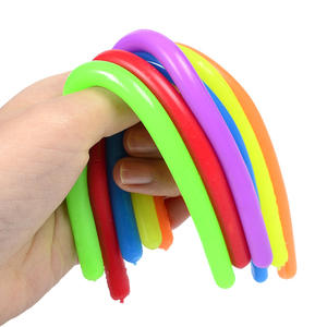 Cuerda Elástica de TPR de Colores de Nueva Tendencia para Jugar con Fideos, Juguete Antiestrés para Niños y Adultos de 5 a 7 Años, Marca QF - Product Image 2