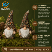 Figurine de gnome de jardin en résine durable, résistante aux intempéries, avec chapeau en forme de pomme de pin et pelle, pour décoration extérieure et intérieure