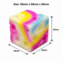 Jouet anti-stress souple et coloré en forme de fromage arc-en-ciel à remontée lente