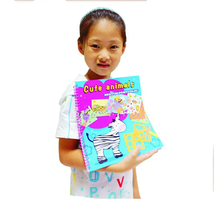 कस्टम बच्चों के साथ रंग भरने वाली किताबें स्टैंसिल बनाने के लिए रंग बच्चों