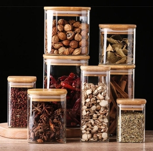 Frascos de especias de vidrio cuadrados de alta calidad con tapas de madera de bambú para juego de almacenamiento de alimentos de cocina - Product Image 2