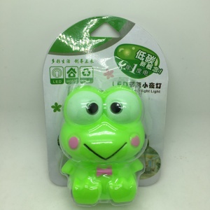 Novedosa Lámpara Nocturna LED Verde con Forma de Animalito Kawaii, Lámpara de Noche Suave de ABS con Enchufe, Decoración para Dormitorio y Sala de Estar - Product Image 6