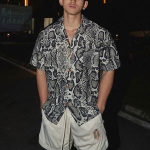 Chemise d'été décontractée en satin cubain personnalisée pour hommes 2025 Impression intégrale Anti-rides et respirante Service OEM disponible - Product Image 3