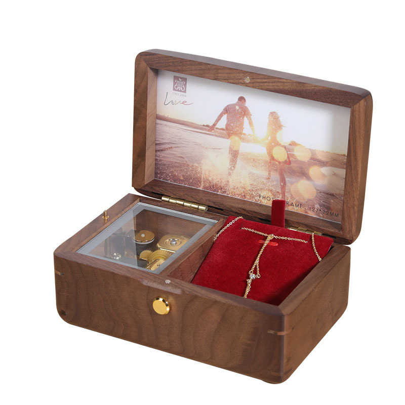 Noyer + Collier Flanelle