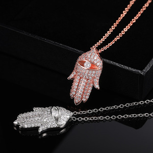 Collana con ciondolo a mano di Hamsa da donna, con catena lunga intarsiata scintillante, gioielli alla moda stile street - Product Image 4