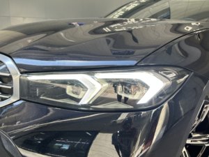<span class=keywords><strong>Voiture</strong></span> d'<span class=keywords><strong>occasion</strong></span> BMW Série 3 2023 325i M <span class=keywords><strong>Sport</strong></span> (2.0T, 8AT, propulsion arrière, empattement 2851 mm, berline 4 portes) - Product Image 5