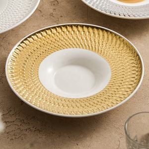 Elegante Plato <span class=keywords><strong>de</strong></span> Sopa con Borde Dorado para Pasta, Ensalada, Plato <span class=keywords><strong>de</strong></span> Cerámica Plateado y Dorado <span class=keywords><strong>de</strong></span> Lujo para Sopa y Platos Principales para Banquetes <span class=keywords><strong>de</strong></span> Boda - Product Image 1