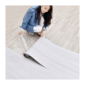 Baldosas <span class=keywords><strong>Autoadhesivas</strong></span> de PVC para Piso, Resistentes al Agua y al Desgaste, Multifuncionales, Decoración de Pisos Interiores, Venta al Por Mayor - Product Image 1